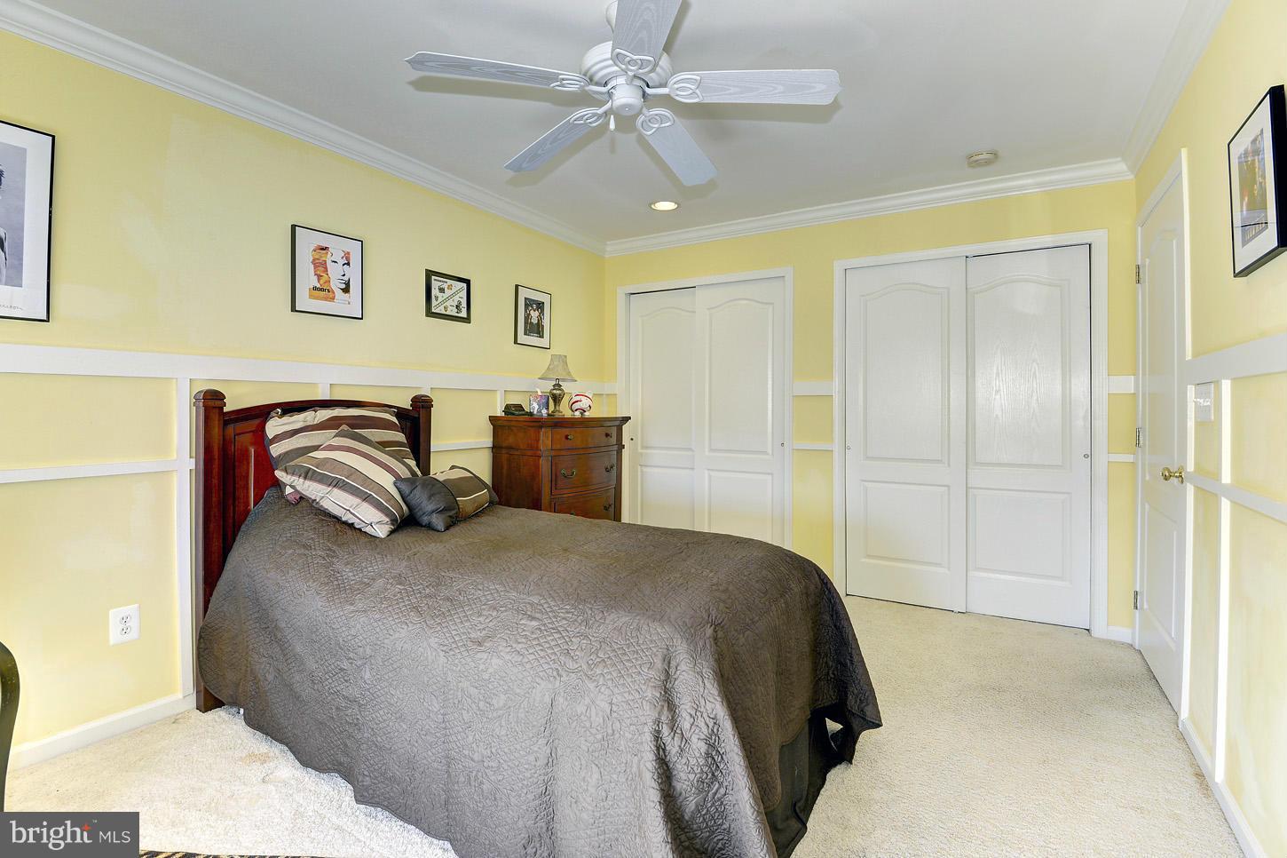 SOUTH RIDING - Residential