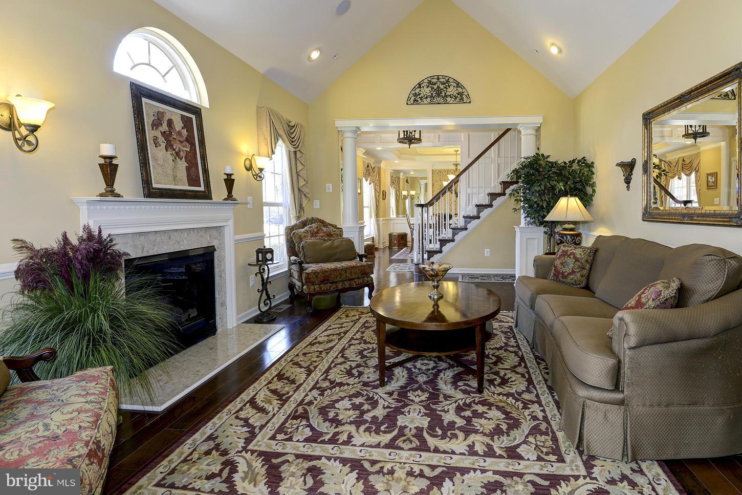 SOUTH RIDING - Residential