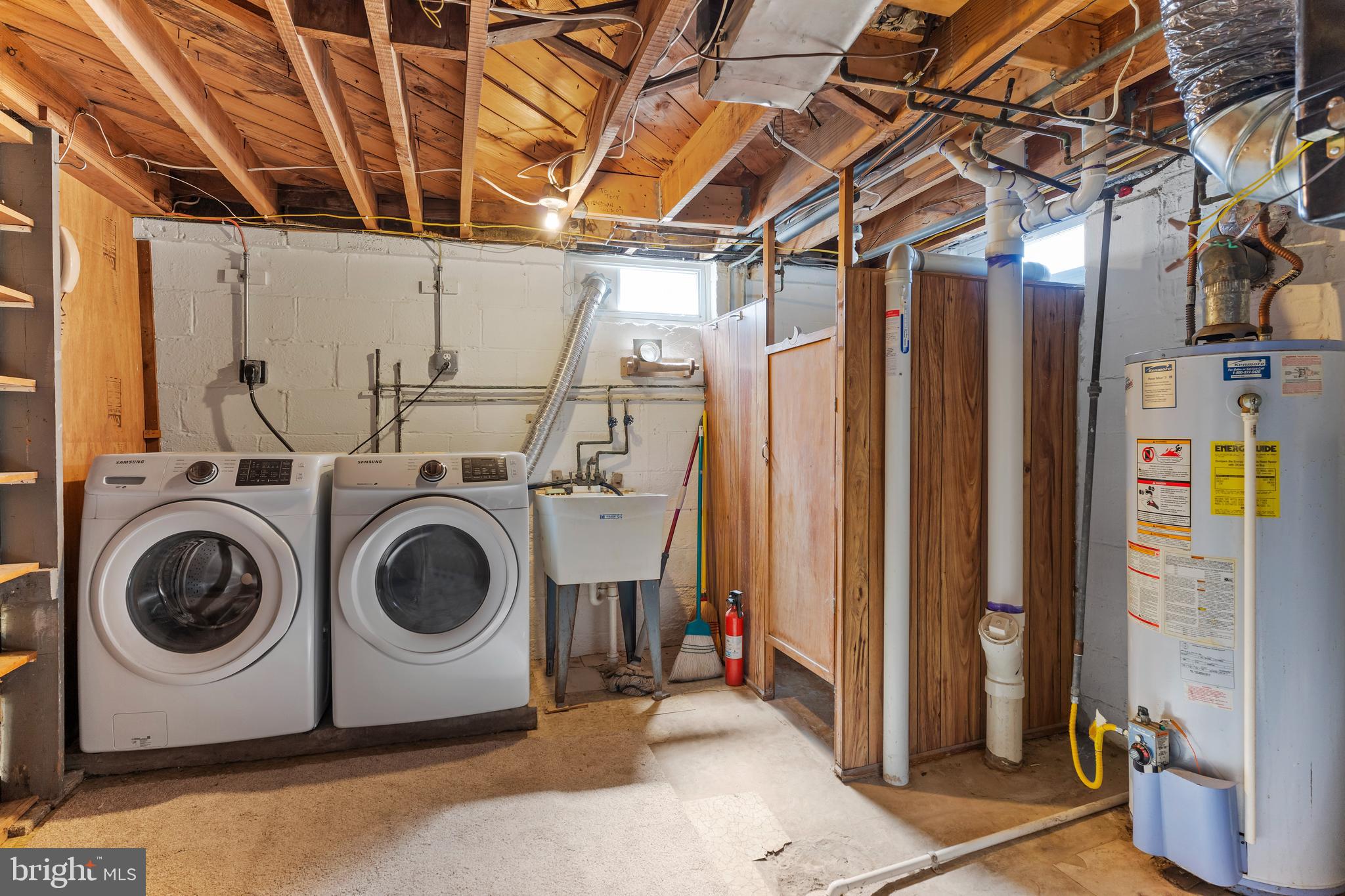 COLLEGE PARK - Residential