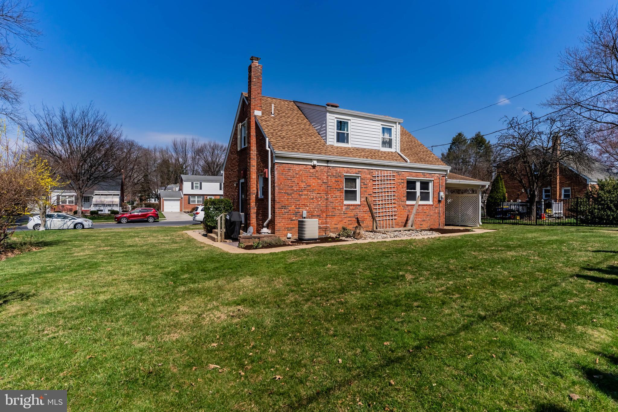 COLLEGE PARK - Residential