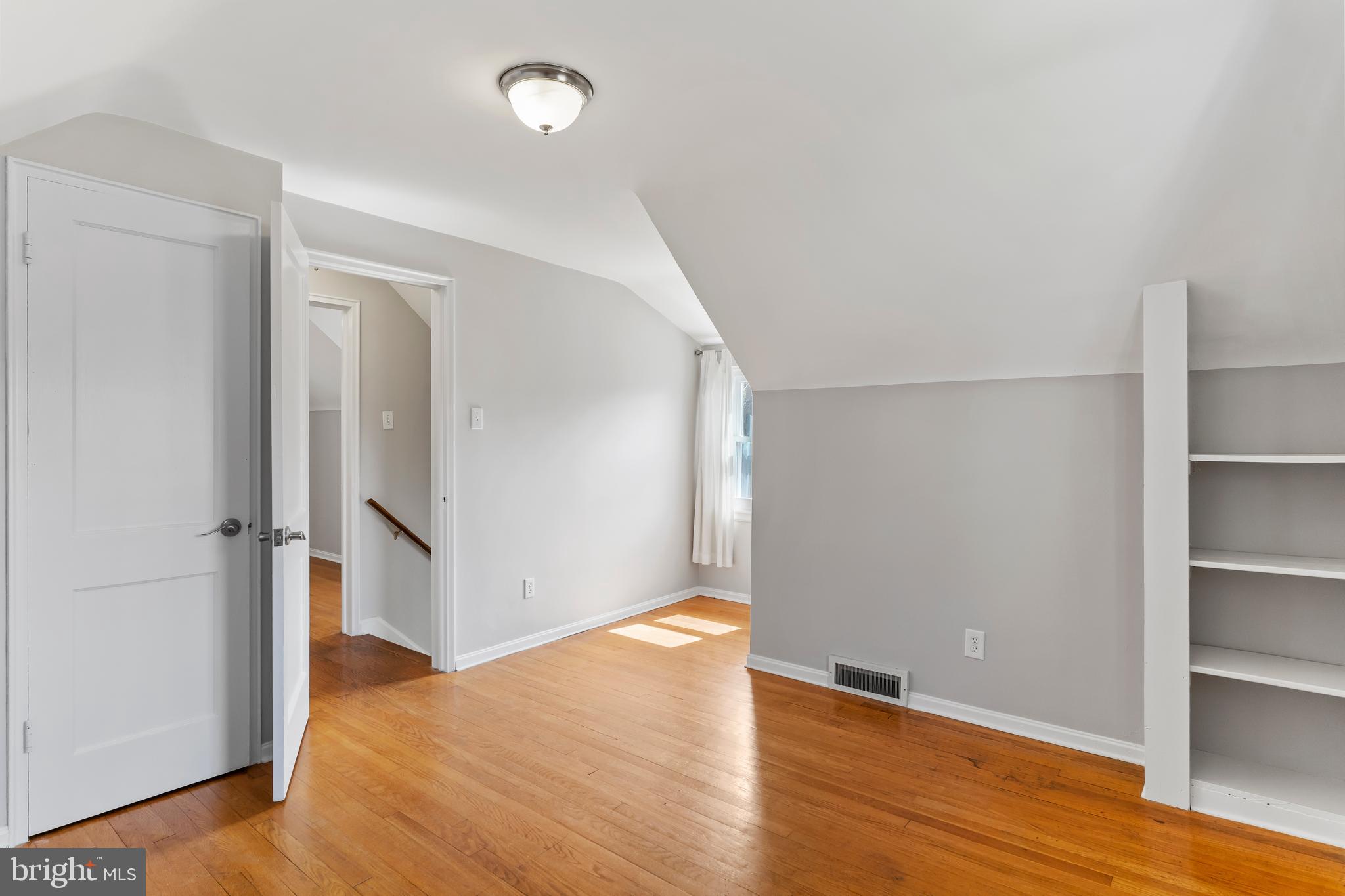 COLLEGE PARK - Residential