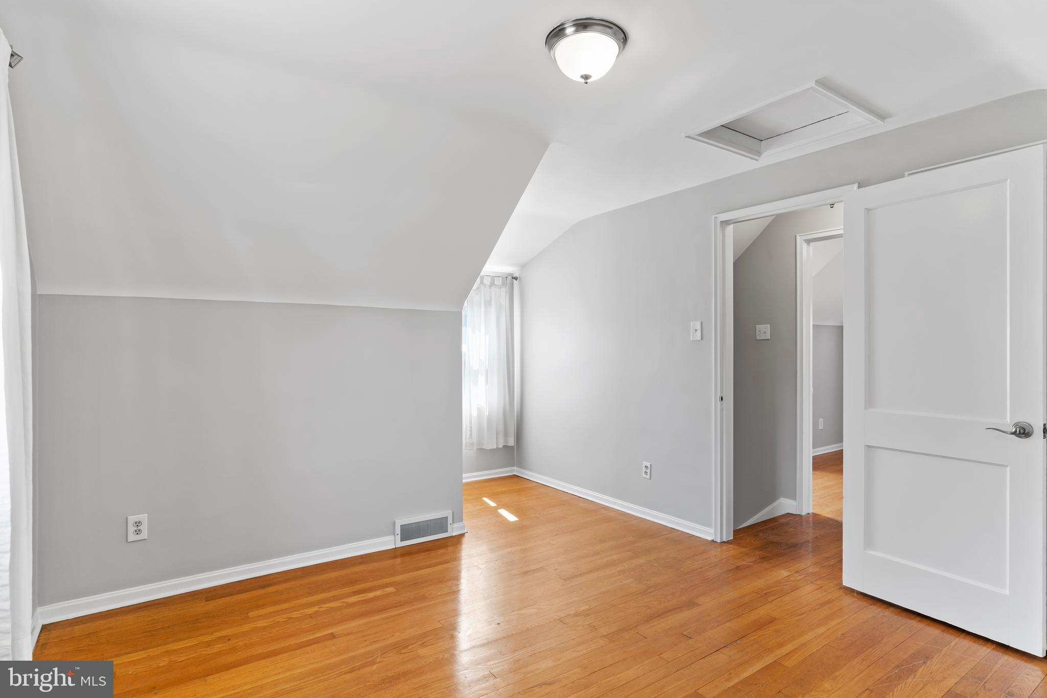 COLLEGE PARK - Residential