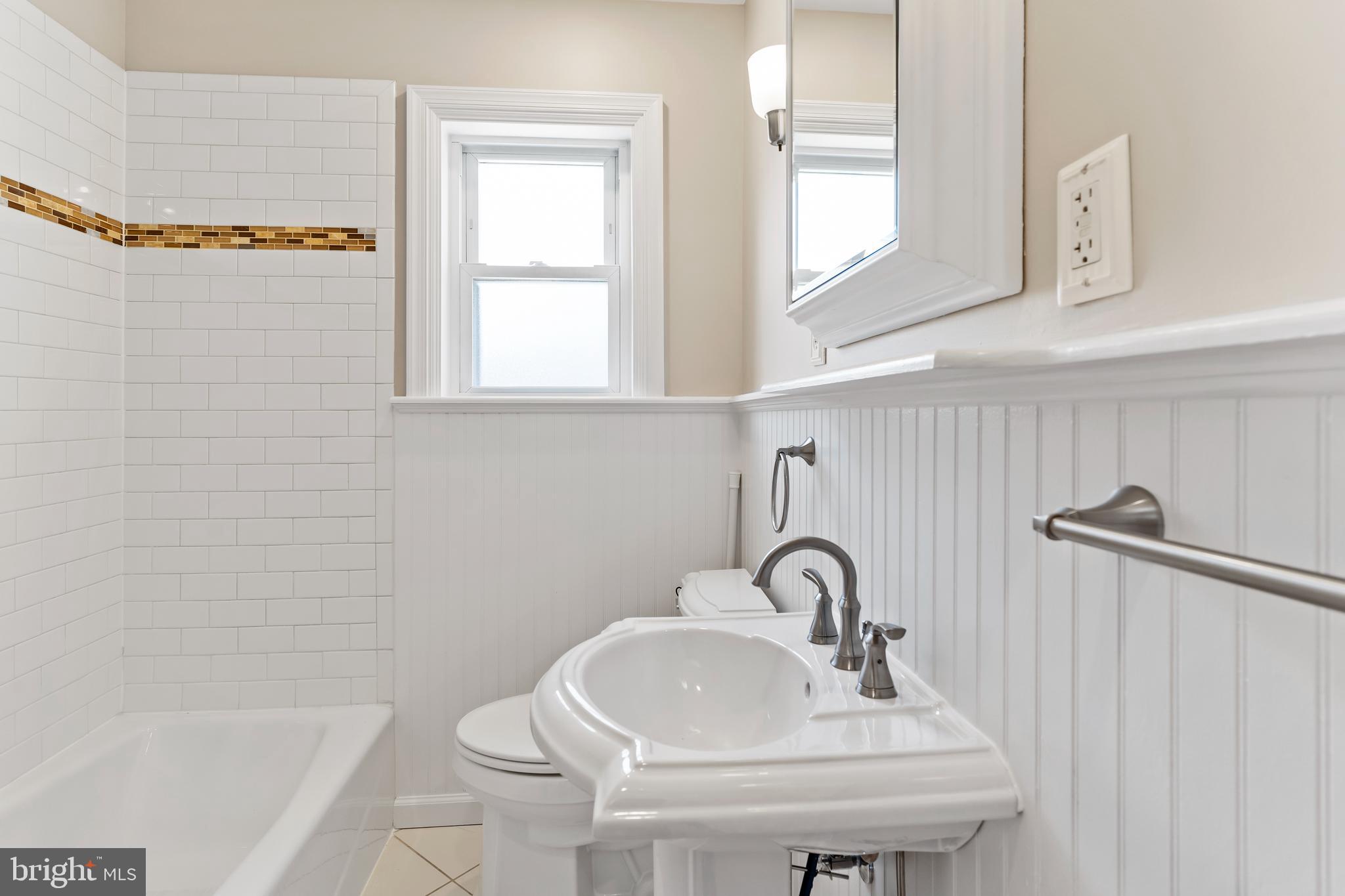 COLLEGE PARK - Residential