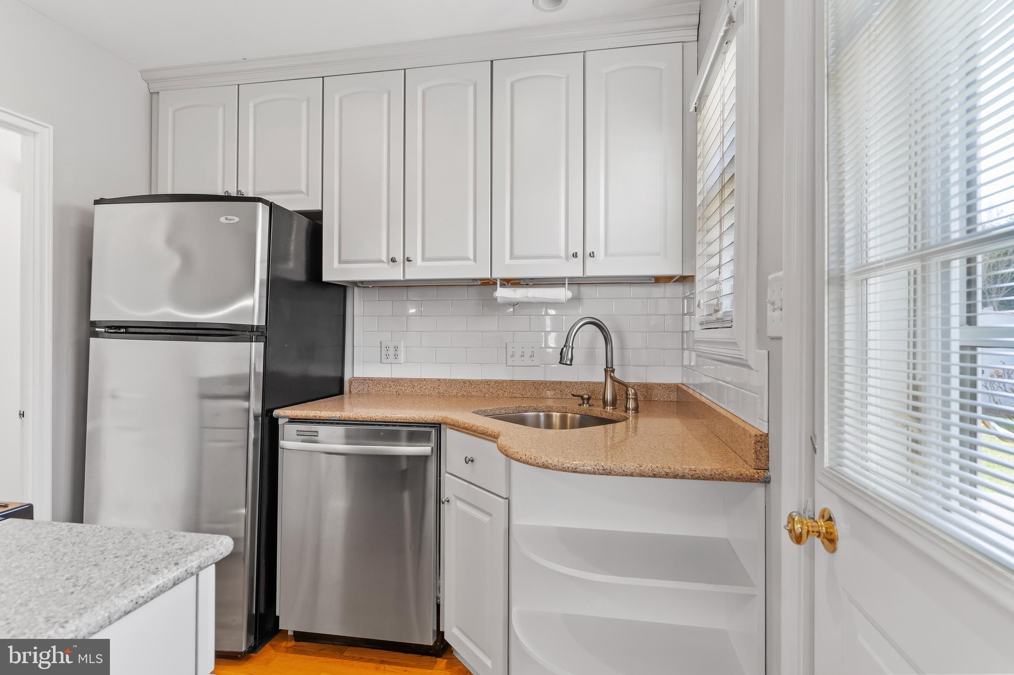 COLLEGE PARK - Residential