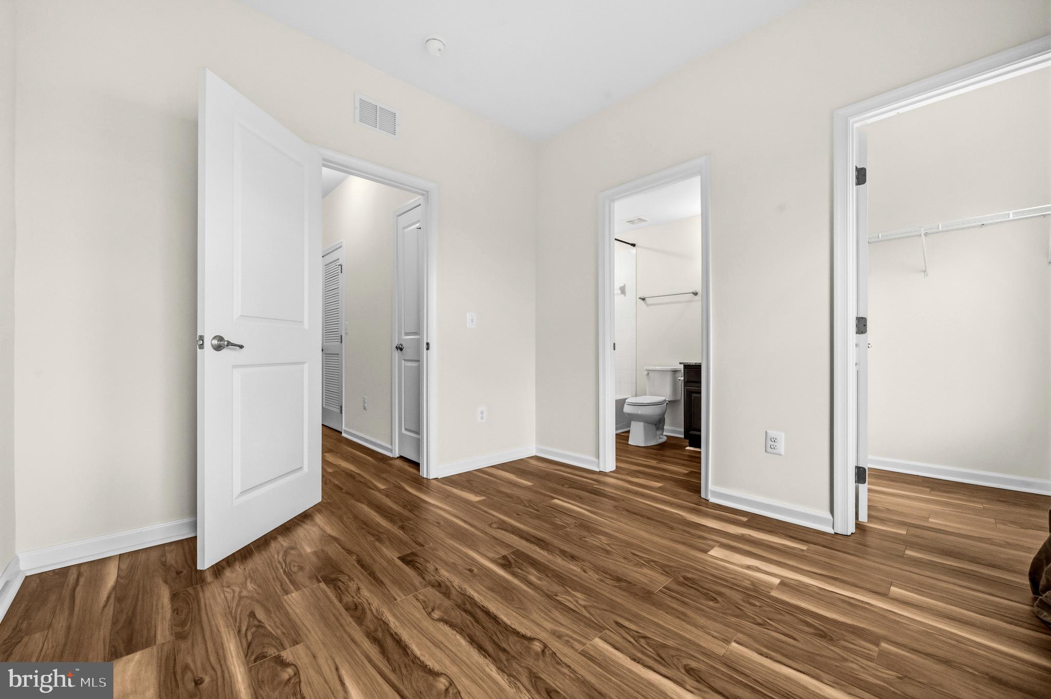 CRESCENT PLACE - Residential