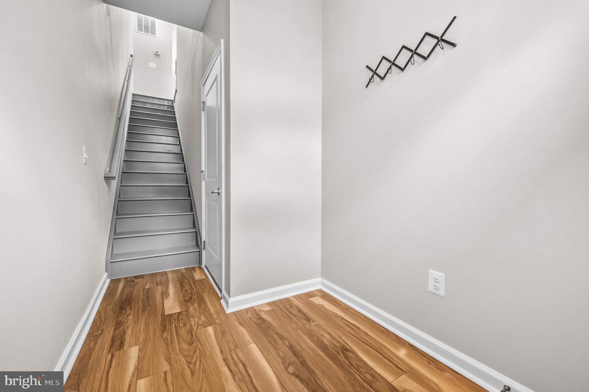 CRESCENT PLACE - Residential