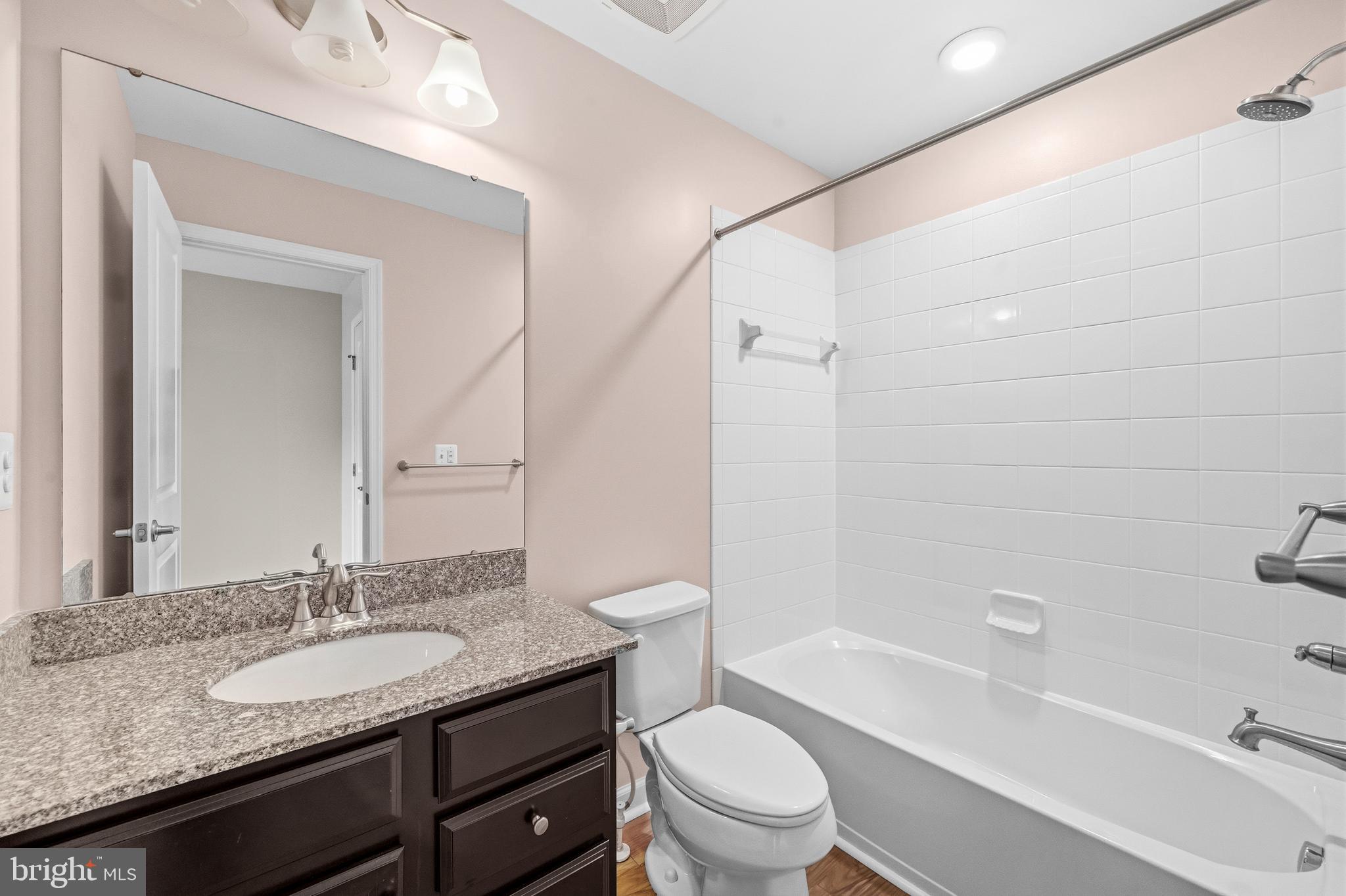 CRESCENT PLACE - Residential