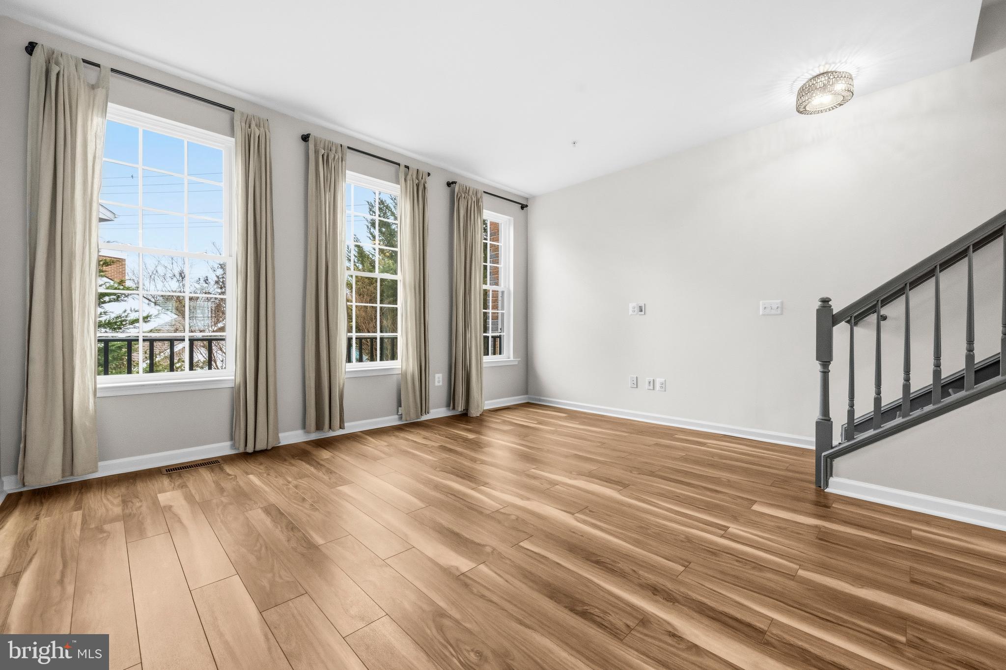 CRESCENT PLACE - Residential