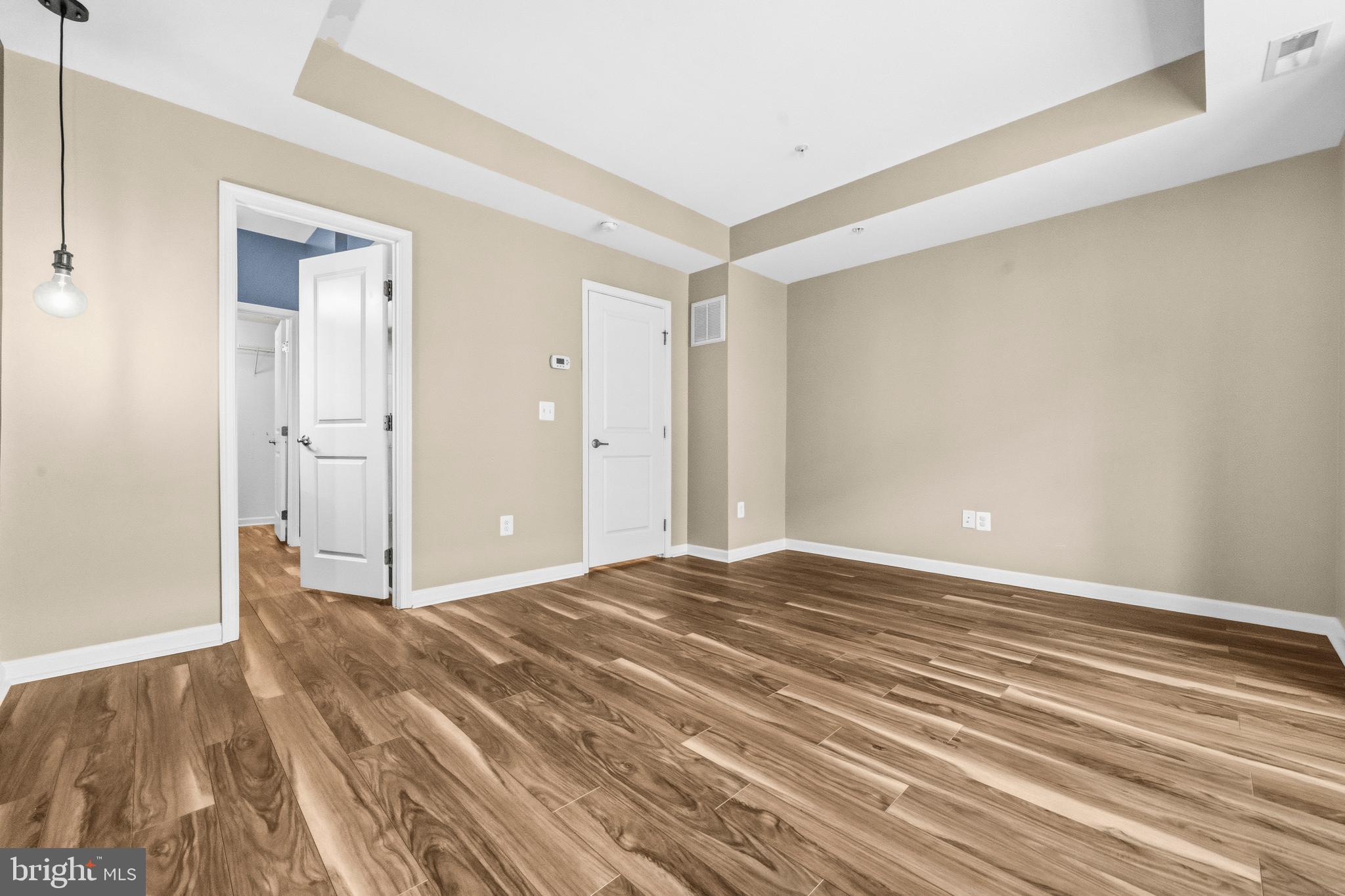 CRESCENT PLACE - Residential