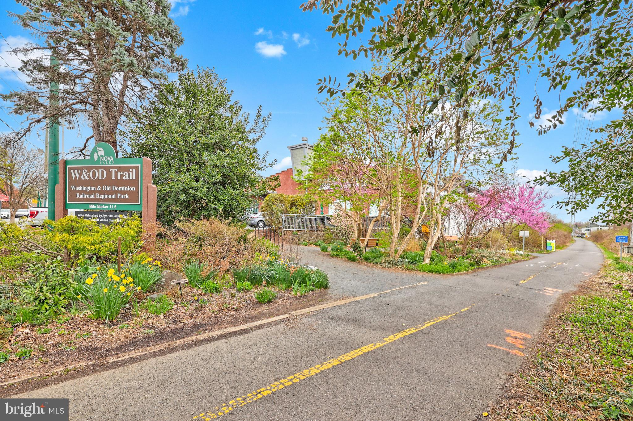 CRESCENT PLACE - Residential