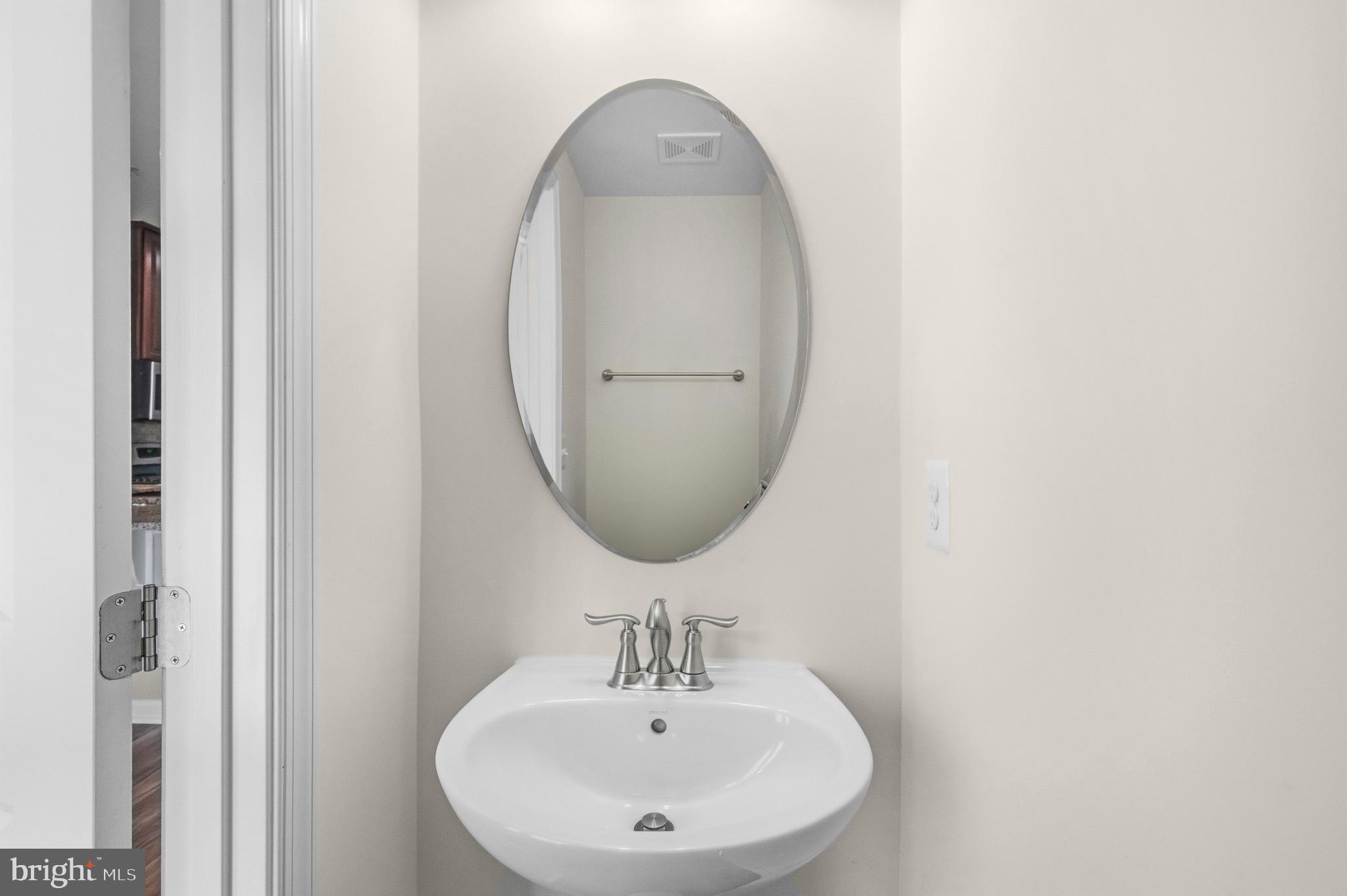 CRESCENT PLACE - Residential