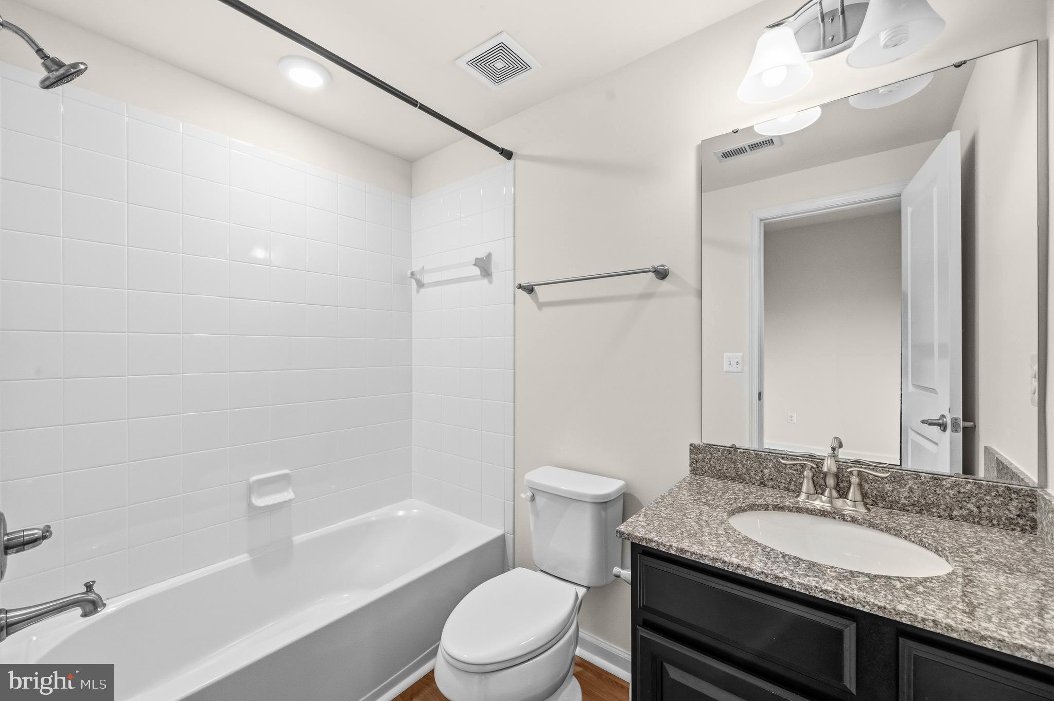 CRESCENT PLACE - Residential