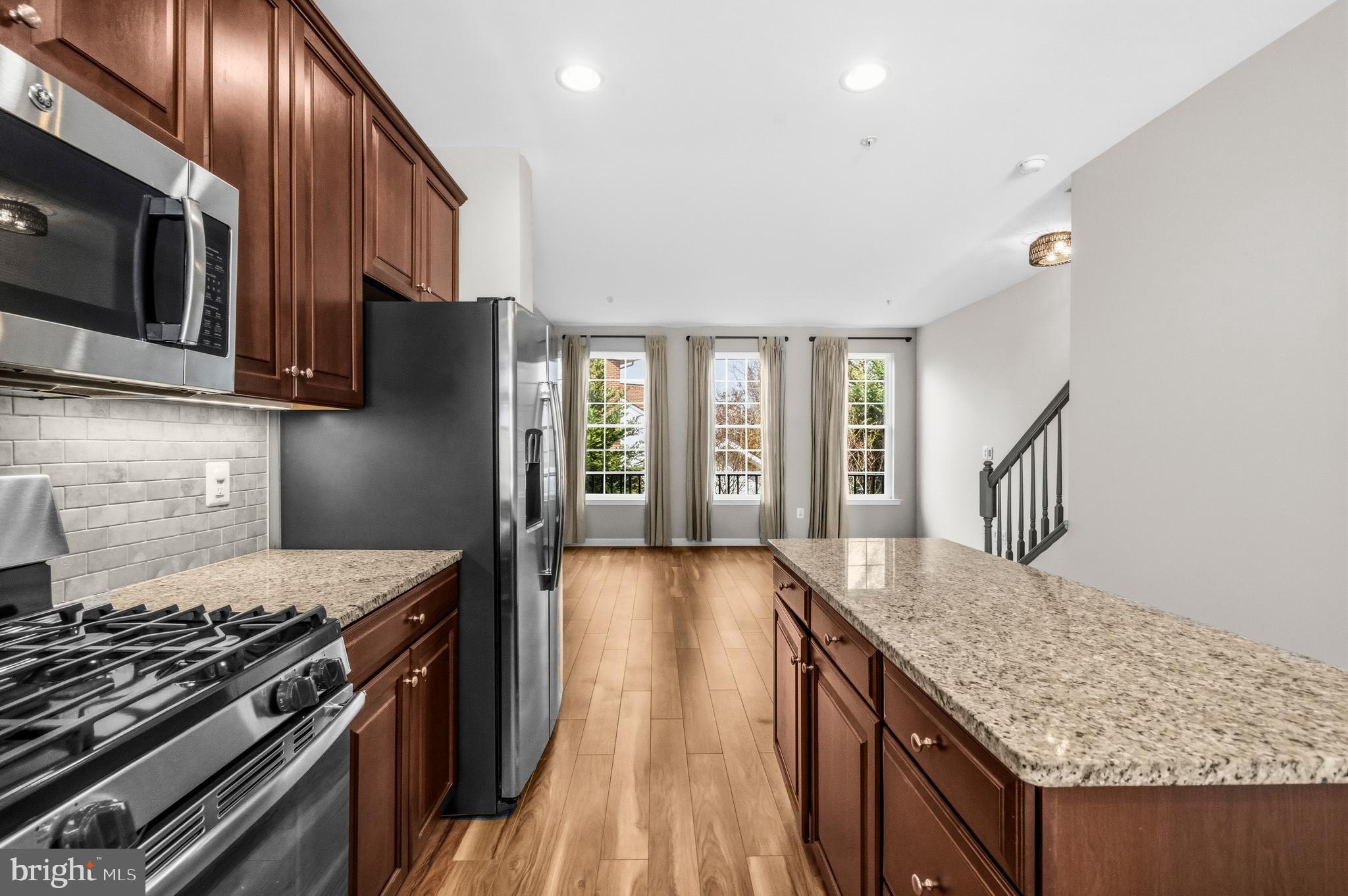 CRESCENT PLACE - Residential