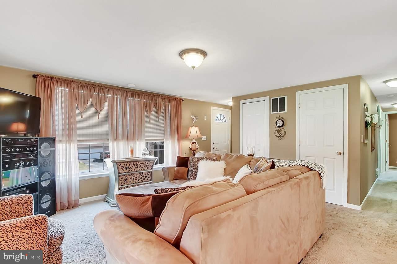 PIGEON HILLS - Residential