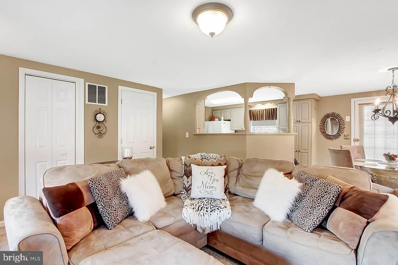 PIGEON HILLS - Residential