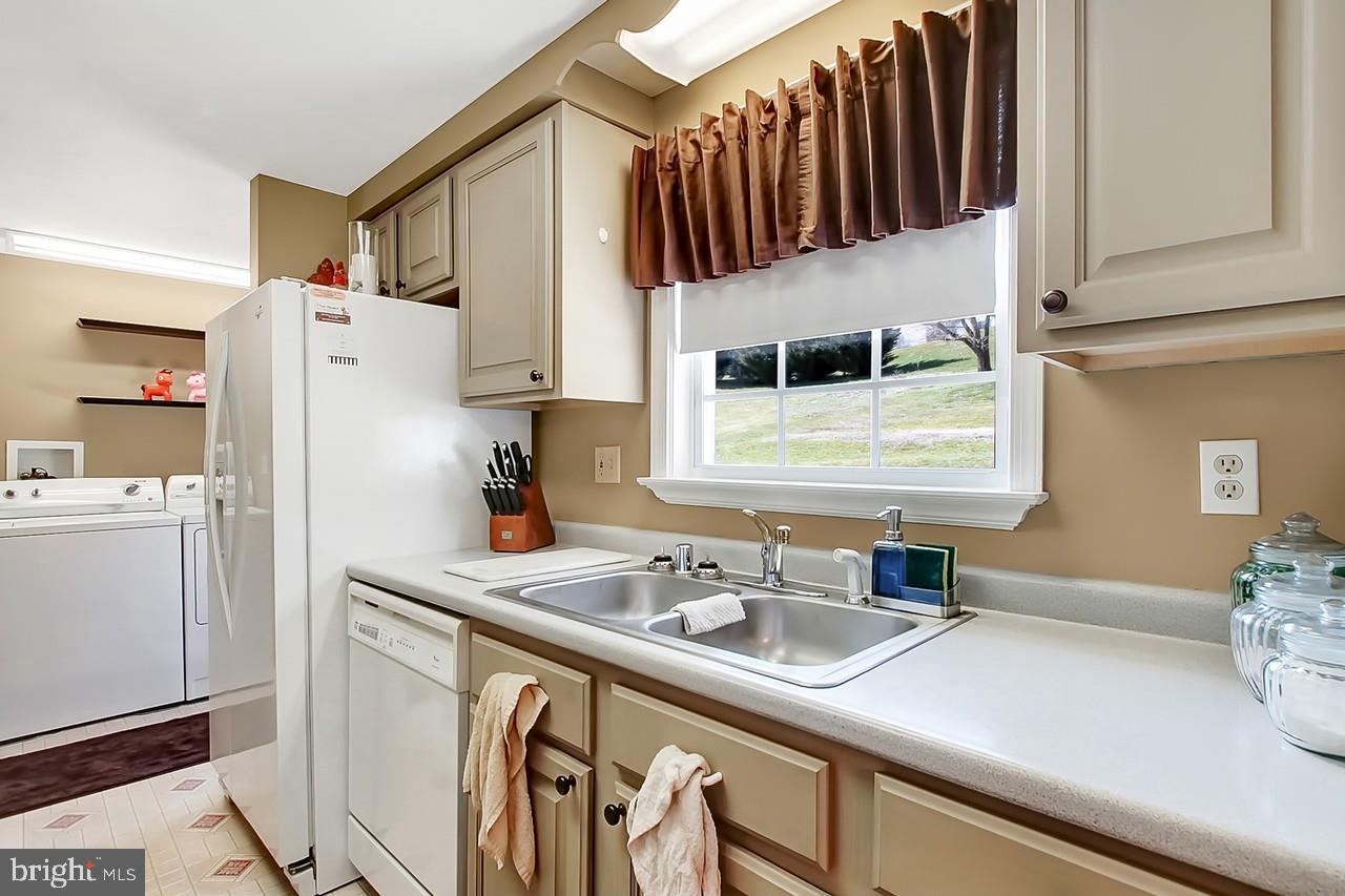 PIGEON HILLS - Residential