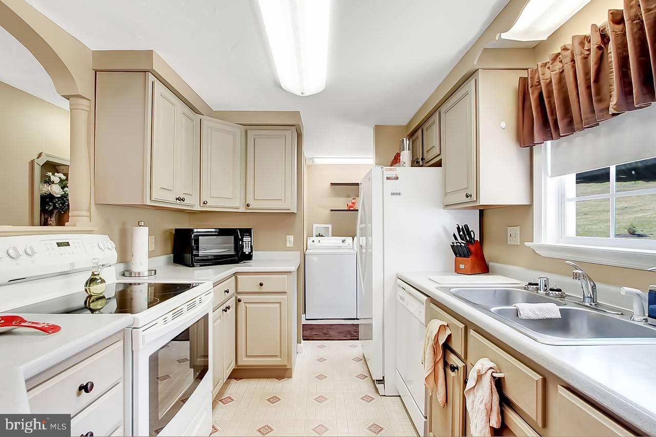 PIGEON HILLS - Residential