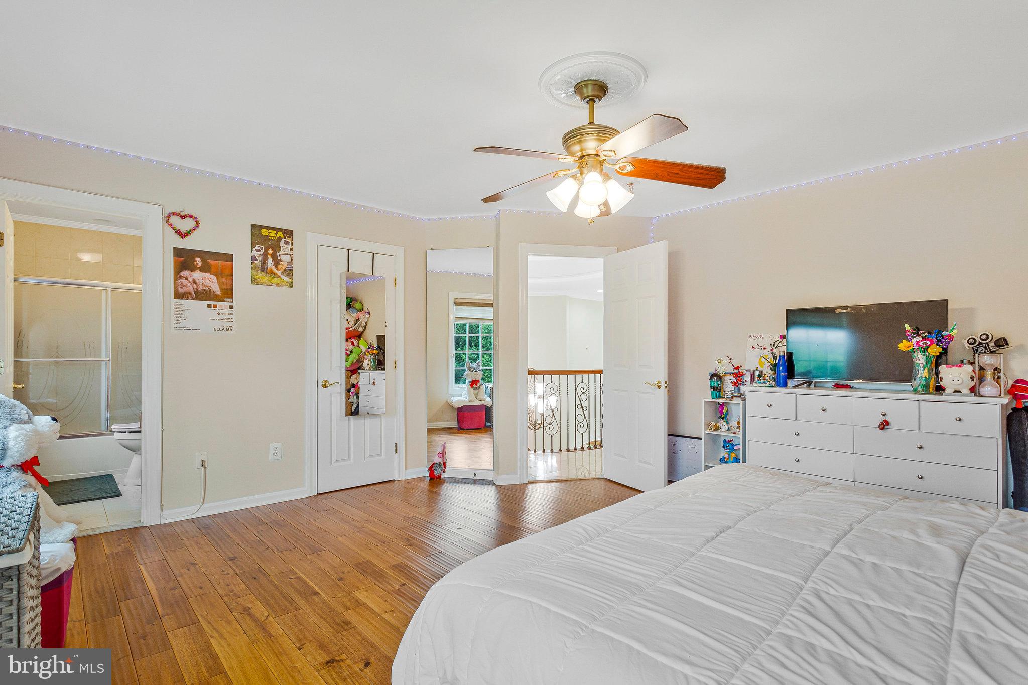 GOVERNORS MANOR - Residential