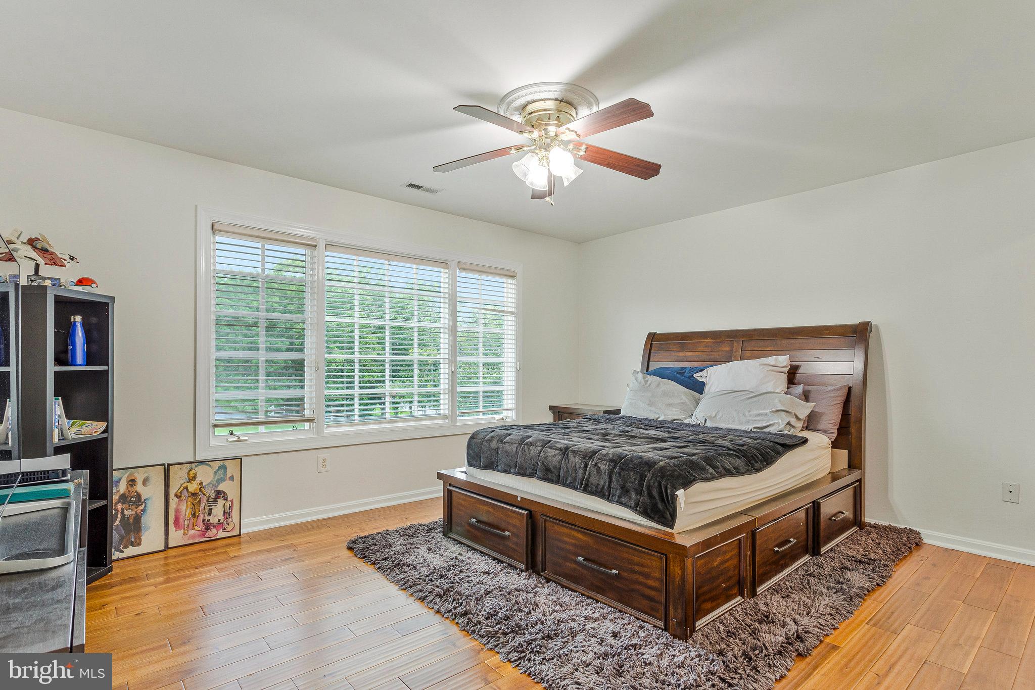 GOVERNORS MANOR - Residential