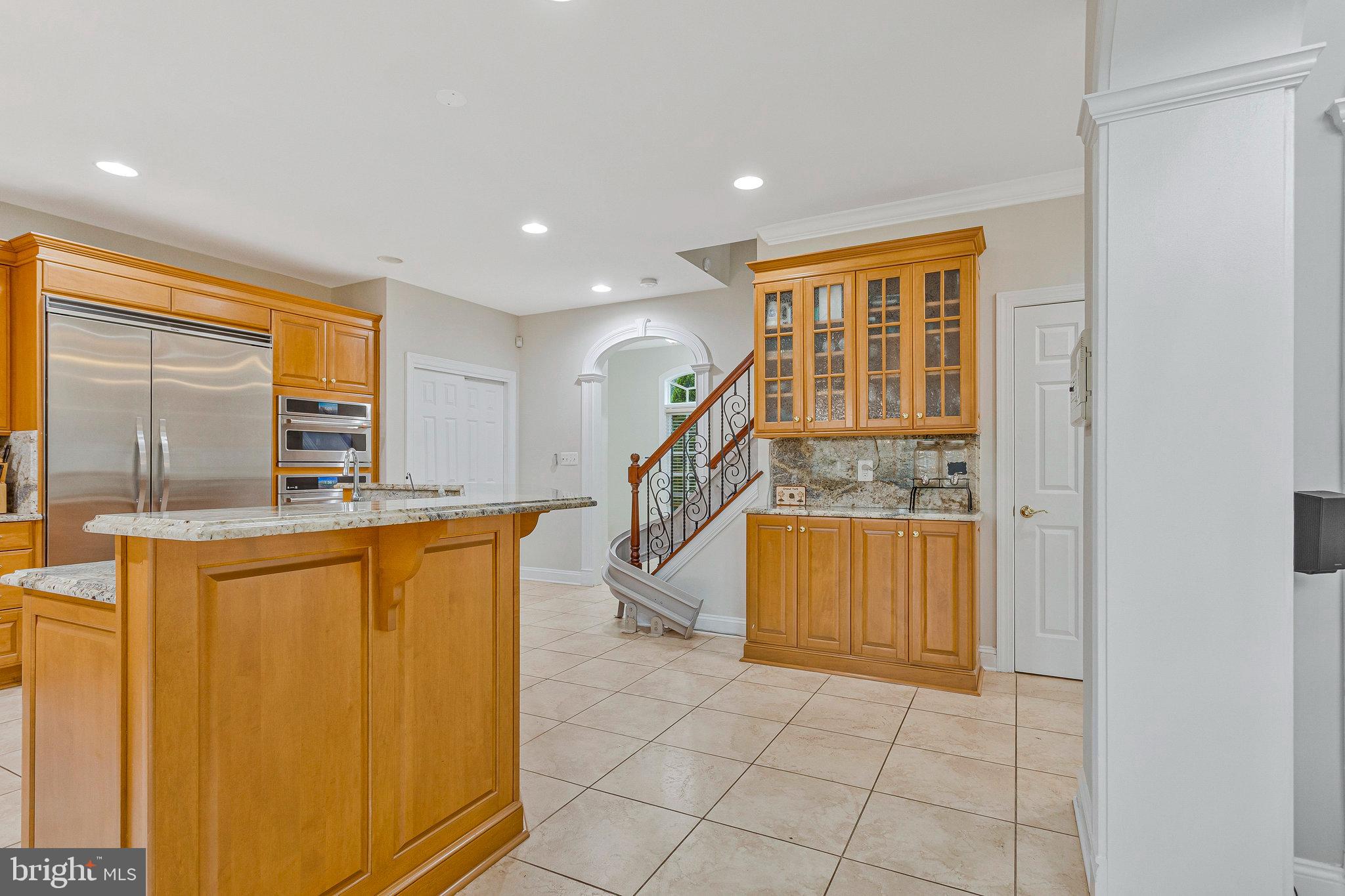 GOVERNORS MANOR - Residential