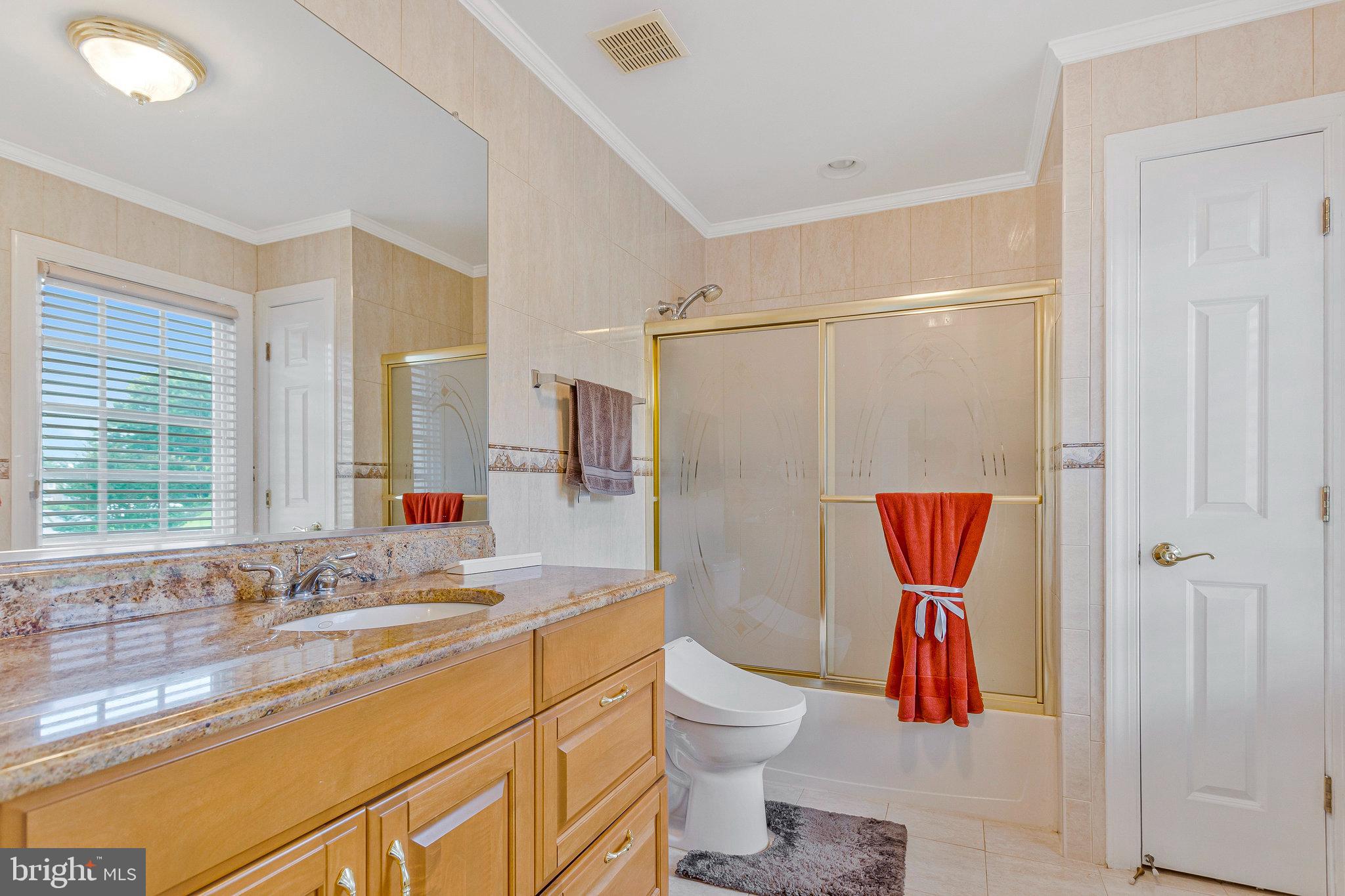 GOVERNORS MANOR - Residential