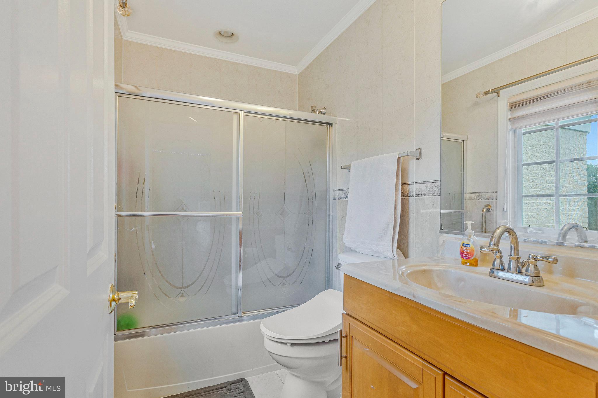 GOVERNORS MANOR - Residential