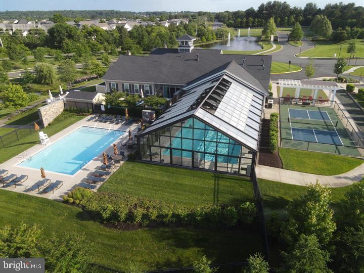 REGENCY AT CREEKSIDE - Residential