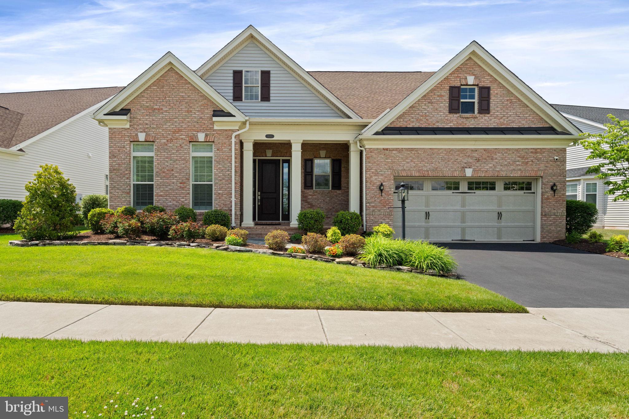 REGENCY AT CREEKSIDE - Residential