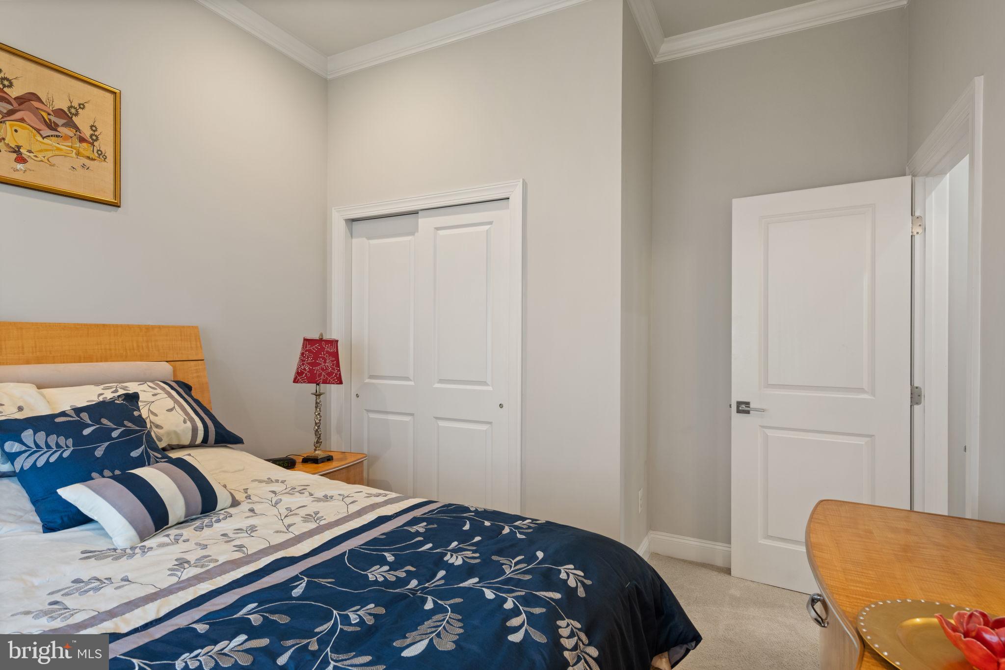 REGENCY AT CREEKSIDE - Residential