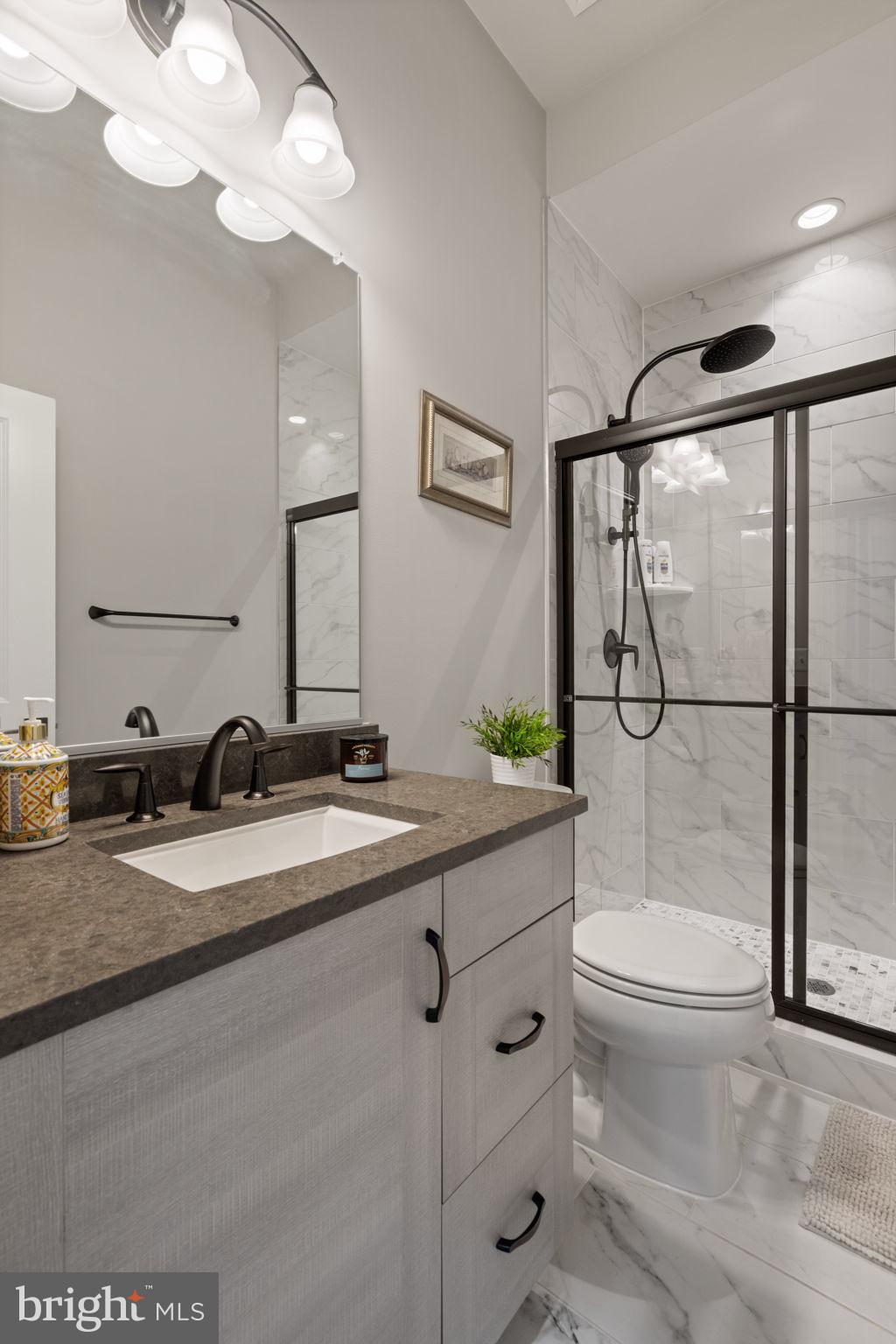 REGENCY AT CREEKSIDE - Residential