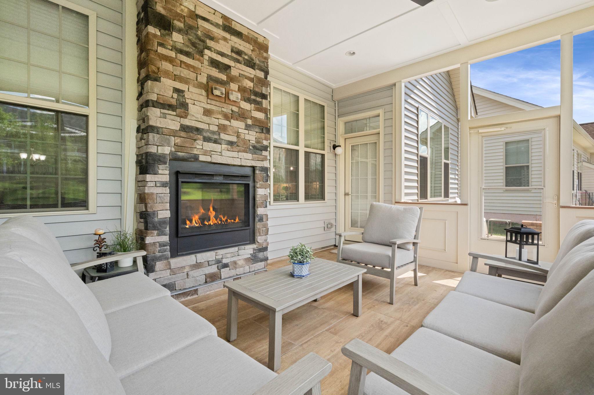 REGENCY AT CREEKSIDE - Residential