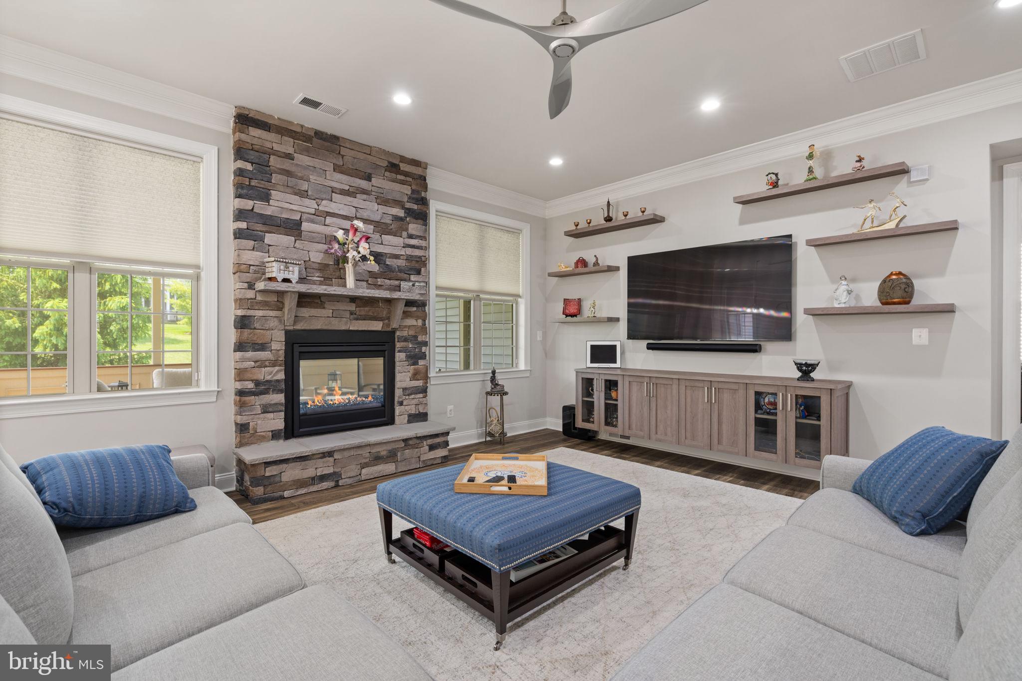REGENCY AT CREEKSIDE - Residential