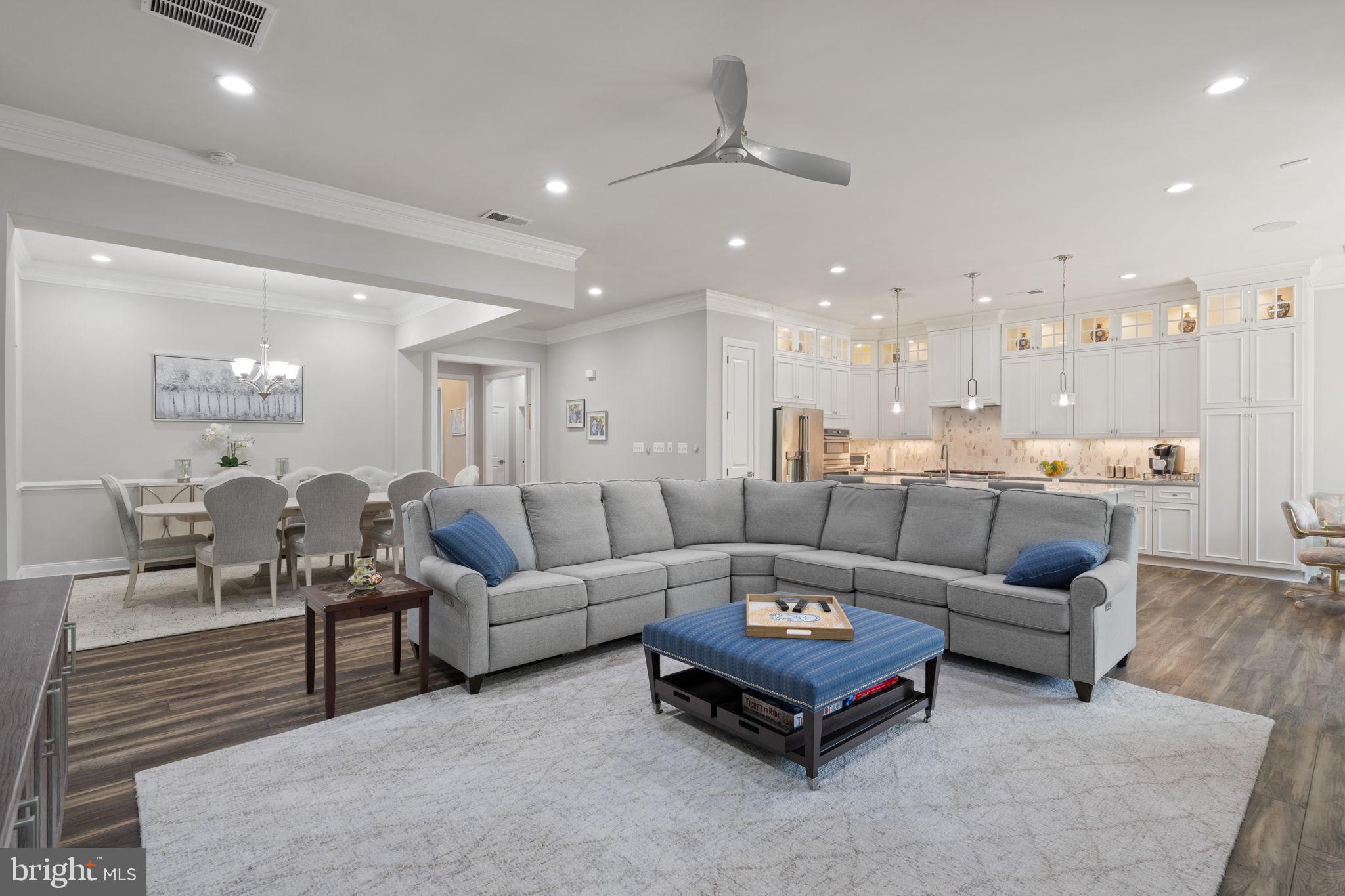 REGENCY AT CREEKSIDE - Residential