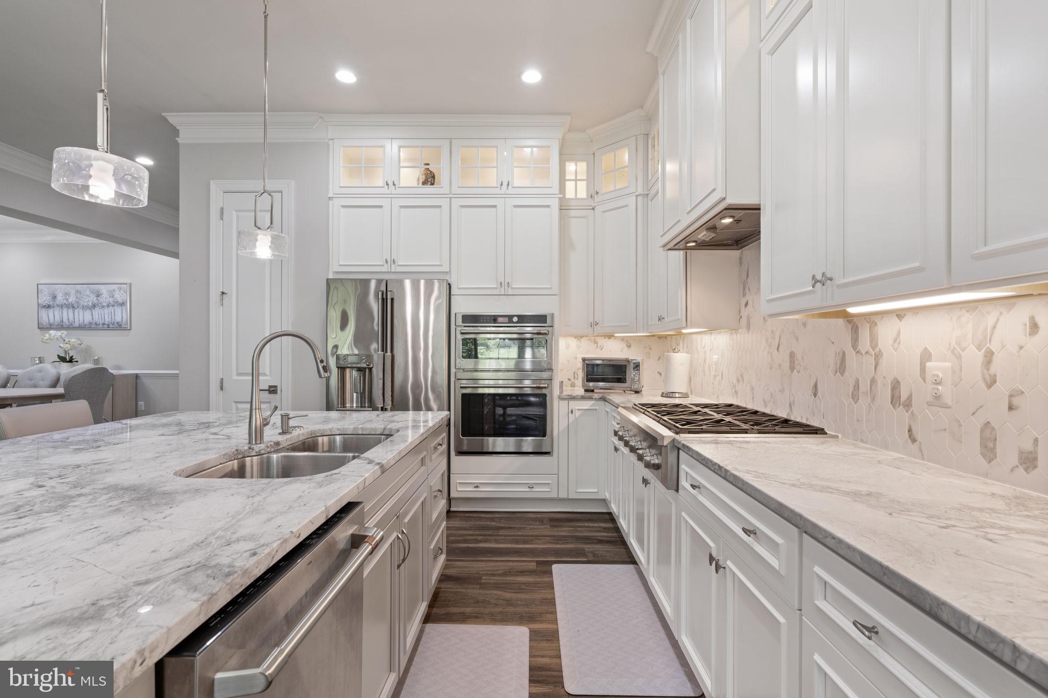 REGENCY AT CREEKSIDE - Residential