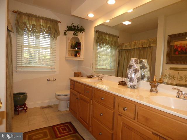 ORCHARD HILLS - Residential