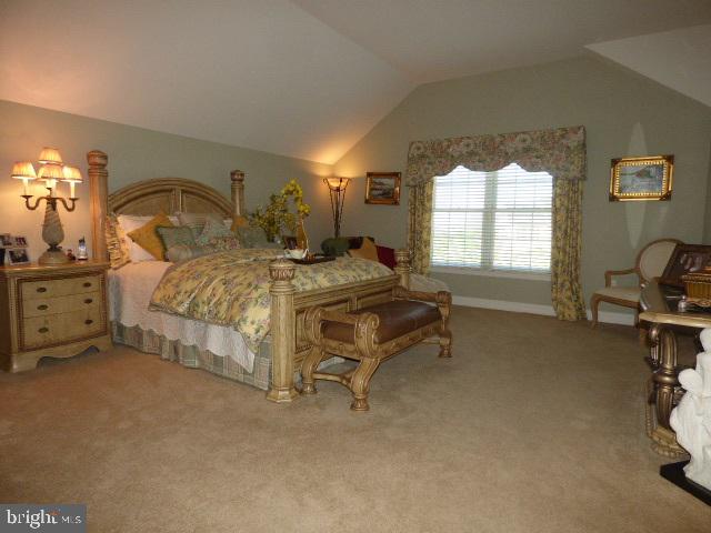 ORCHARD HILLS - Residential