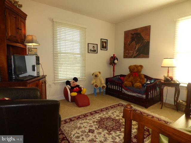 ORCHARD HILLS - Residential