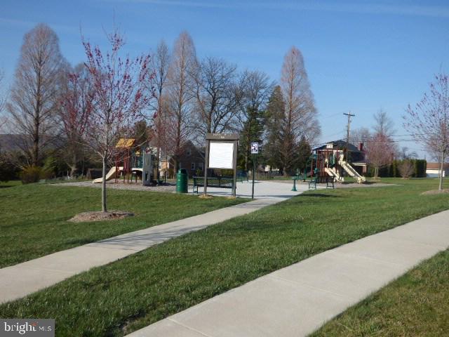 ORCHARD HILLS - Residential