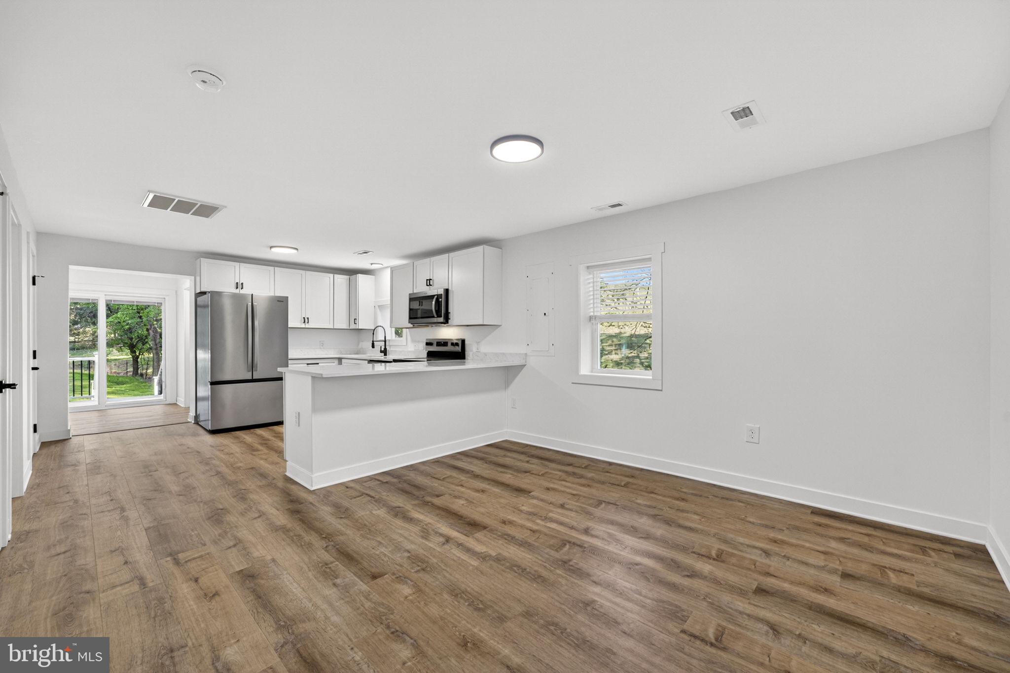 850 OAK PARK