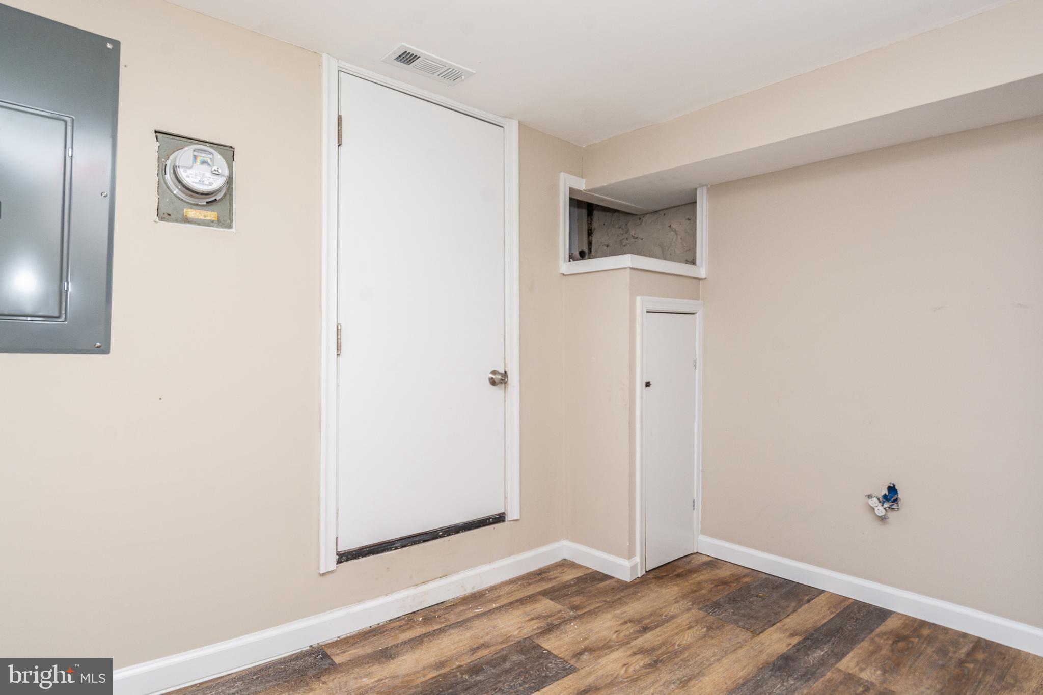 ARLINGTON - Residential