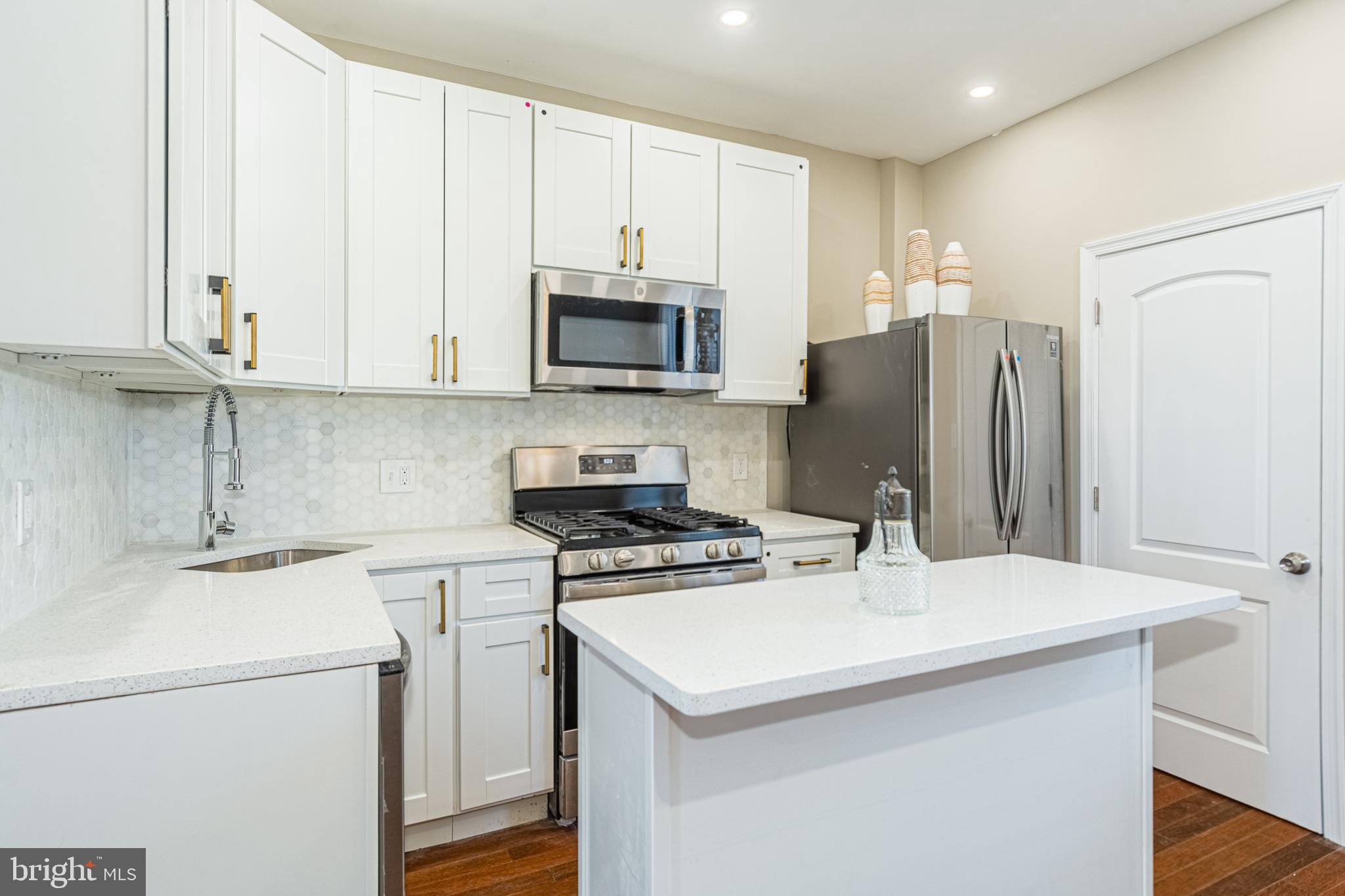 ARLINGTON - Residential