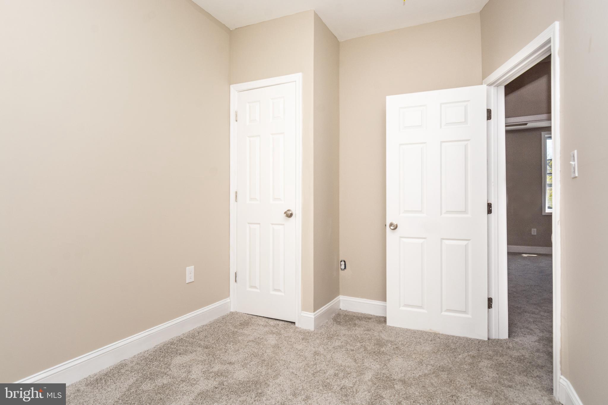 ARLINGTON - Residential