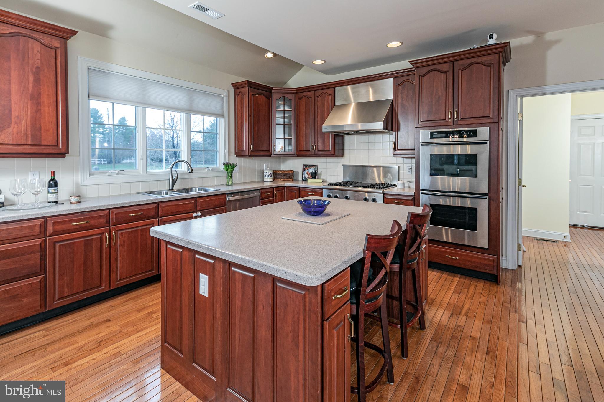 10 GAITWAY DRIVE