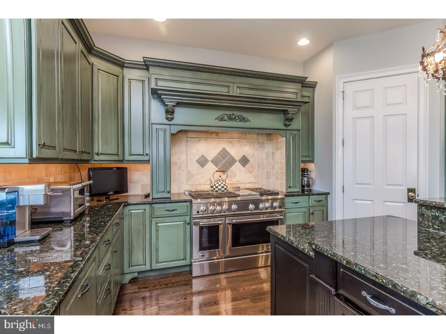 HIGHLANDS CHAPMAN CN - Residential