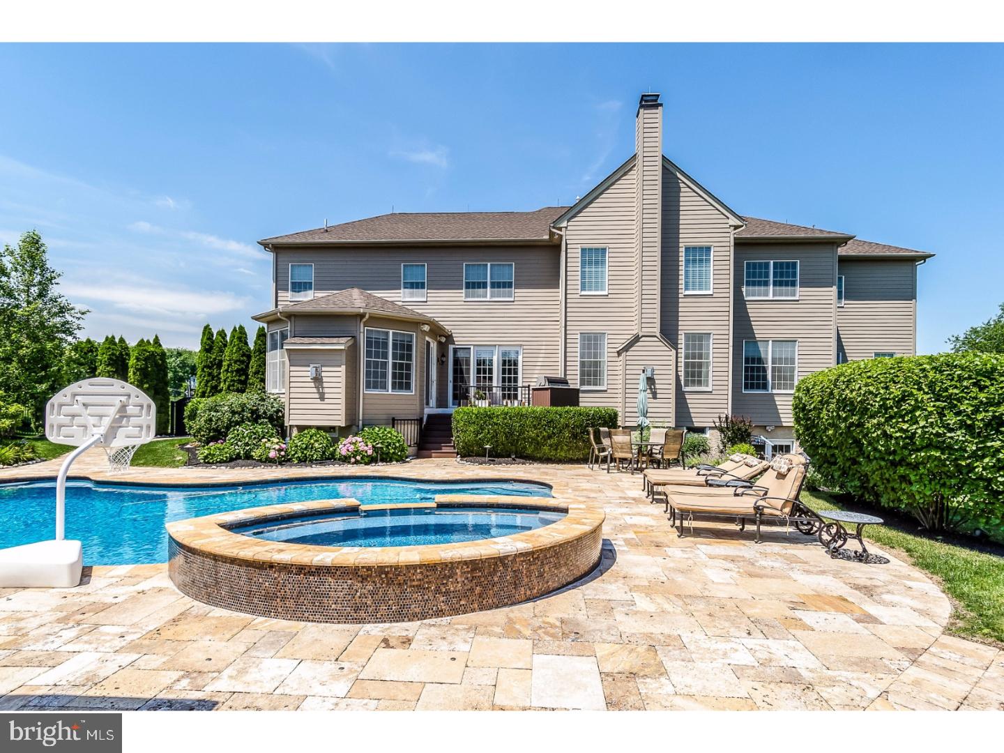 HIGHLANDS CHAPMAN CN - Residential