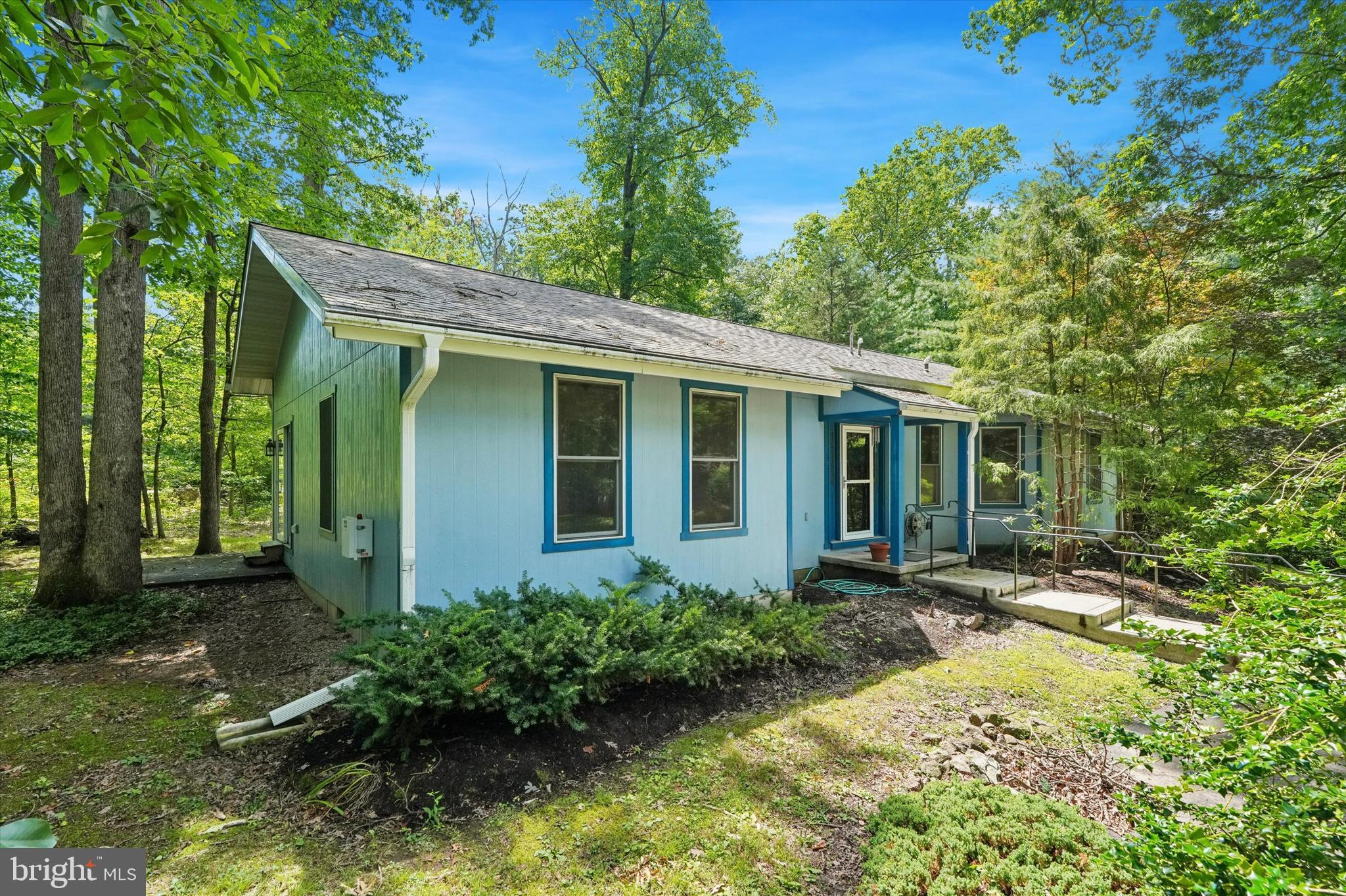 2990 CHESTNUT HILL ROAD