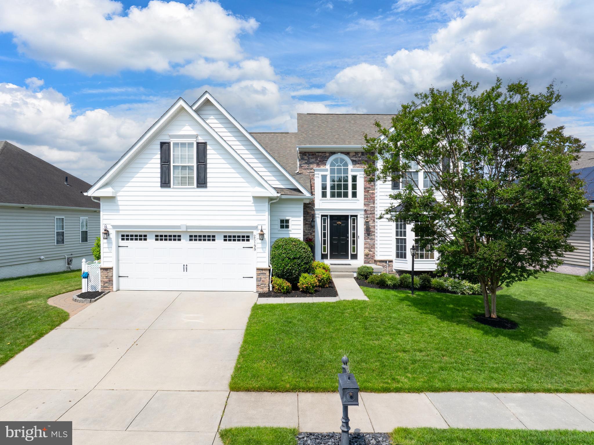 25199 LUMBERTON DRIVE