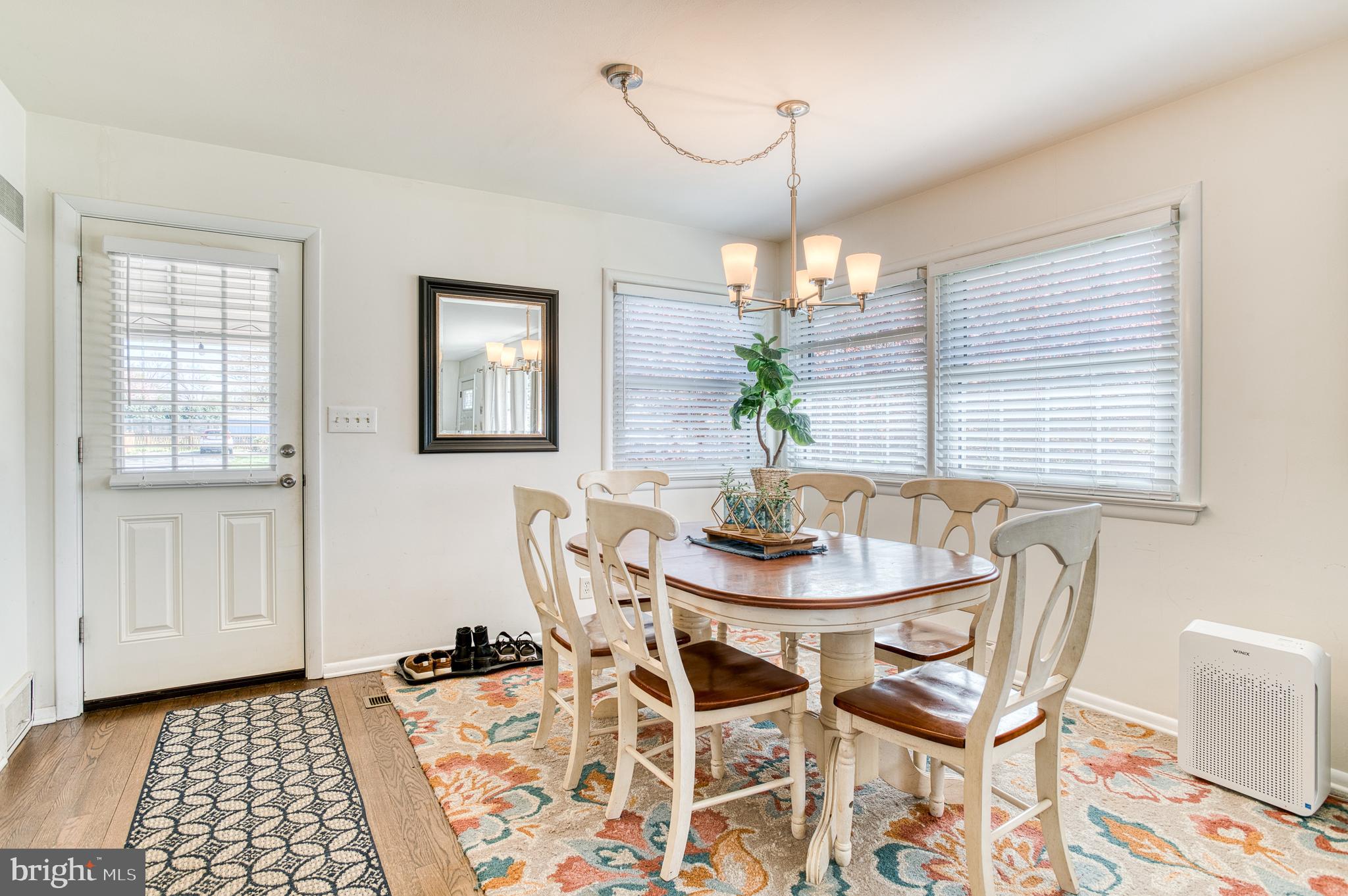 FOXHILLS - Residential