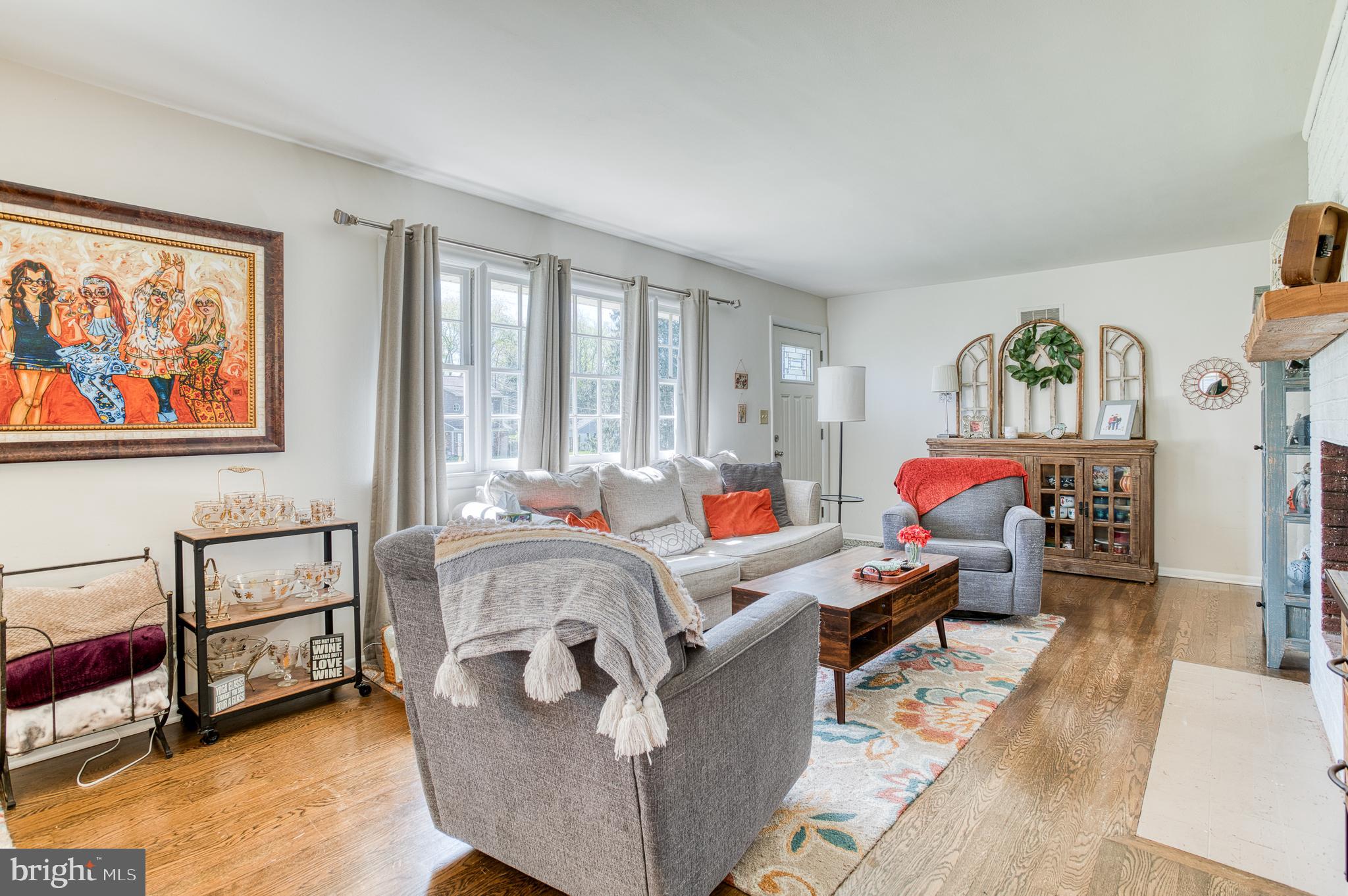 FOXHILLS - Residential