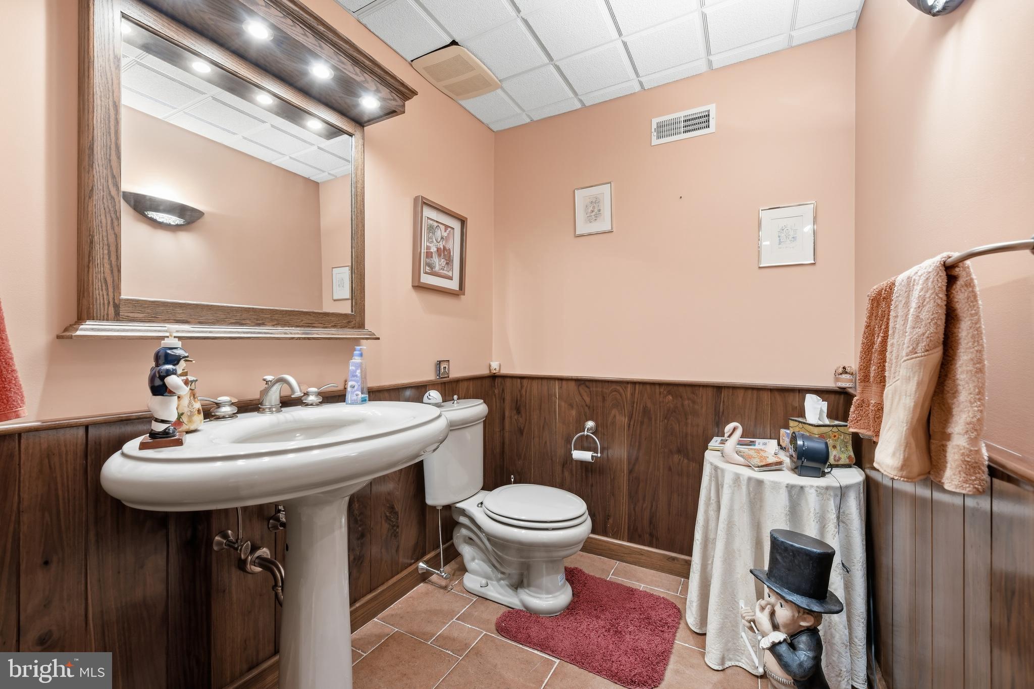 7 Woods Way, Reading, PA, 19610, USA, 4 Bedrooms Bedrooms, ,5 BathroomsBathrooms,Residential,Active,7 Woods Way,PABK2075602